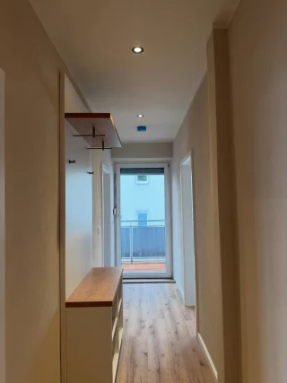 Vorher unscheinbar. Nachher echtes Wohngefühl. 🔨🤩

Gemeinsam mit unserem starken Partner @seebauer_gmbh wurde in der Baumannstraße 5 in Amberg eine in die Jahre gekommene Wohnung erfolgreich revitalisiert.

Das Ergebnis: moderner Wohnraum – und ein glücklicher neuer Kapitalanleger. 🏡📈

👉 Sanierungskosten steuerlich abschreiben und gleichzeitig in einen inflationssicheren Sachwert investieren? Dann meldet euch gerne bei uns!

#VorherNachher #Sanierung #KapitalanlageImmobilie #Amberg #Steuervorteile